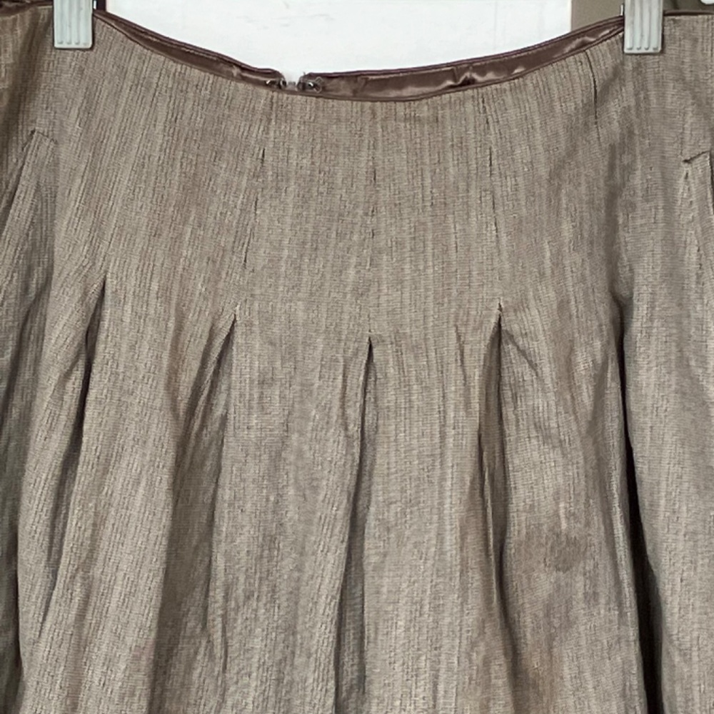 CAbi pleated Gray/Brown/White mini skirt - Picture 6 of 7
